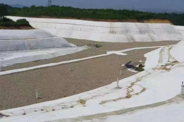 垃圾填埋场.jpg
